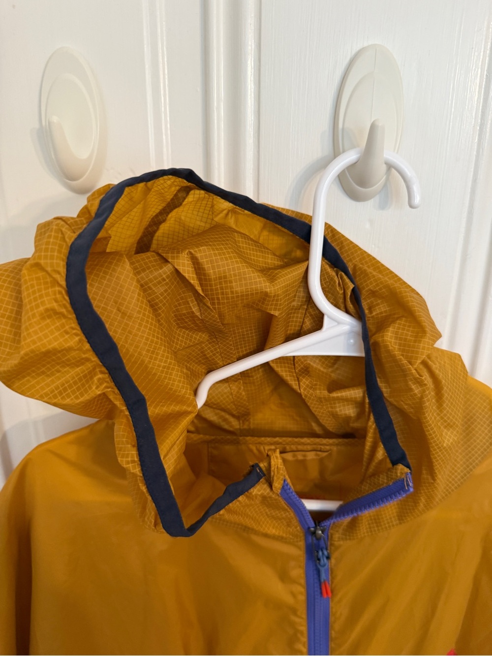 Cotopaxi Packable Windbreaker - Picture 5 of 6